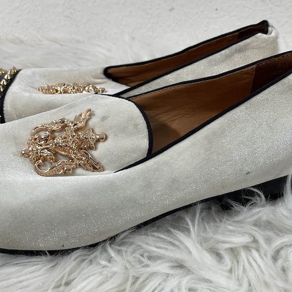 Meijiana Velvet Loafers Dress Shoes with Metal Embellishments Luxury Loafer 12 - Picture 9 of 16